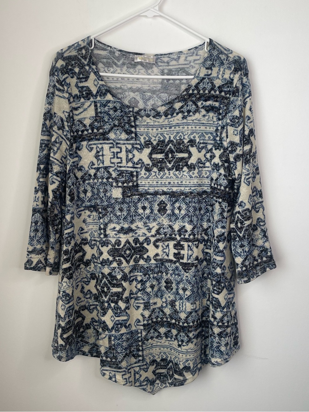 Women's Blue and Cream Printed V-Neck Tunic Top size XL